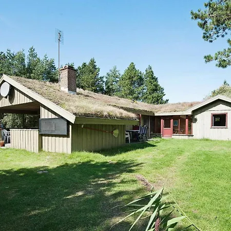 6 Person Holiday In R M